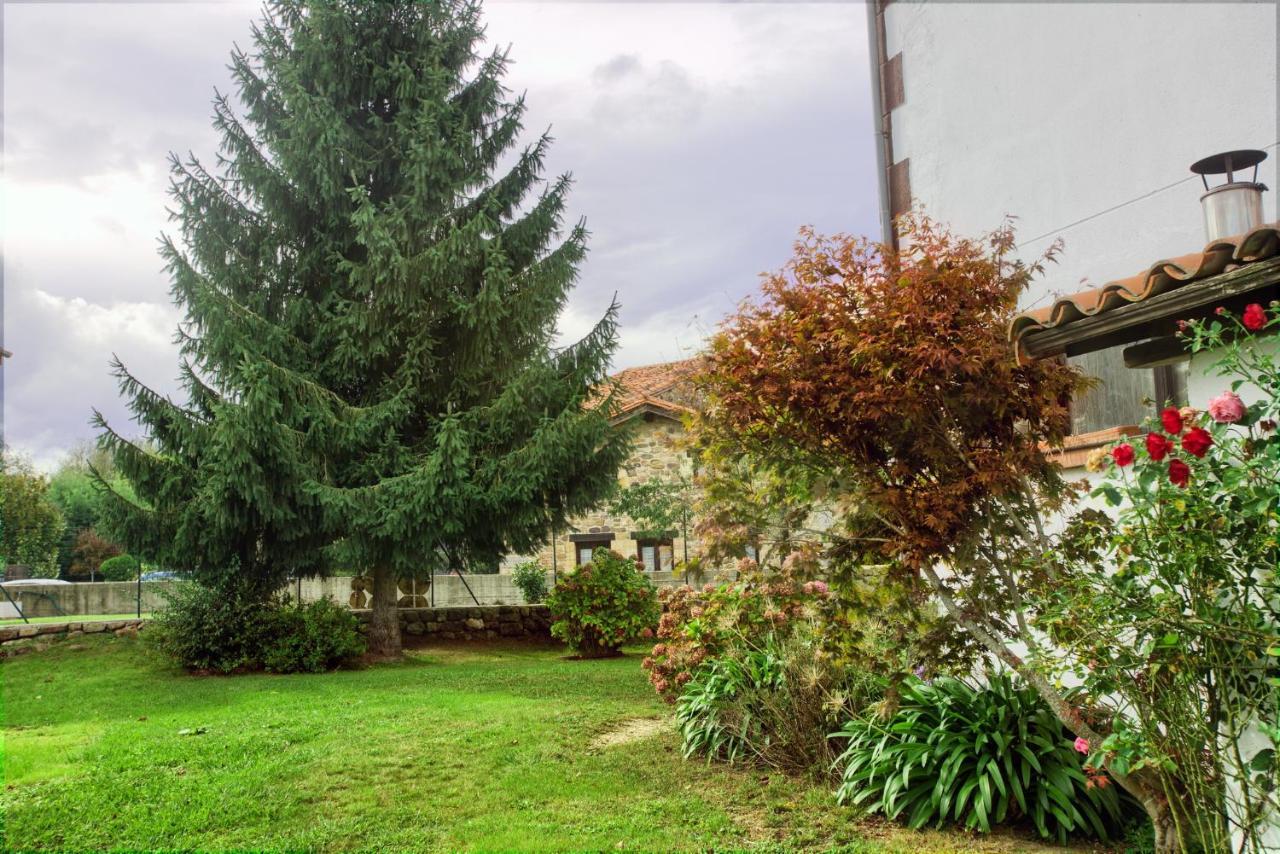 Ucieda Apartamentos Florinda מראה חיצוני תמונה